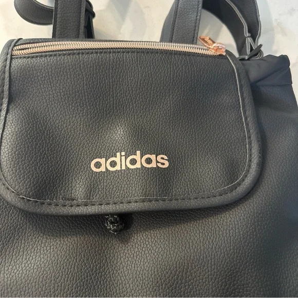 ADIDAS BLACK FAUX LEATHER ROSE GOLD SMALL FESTIVAL‎ DRAWSTRING BACKPACK - Picture 2 of 11